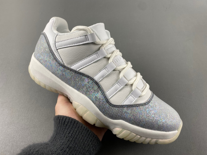 Air Jordan 11 Low 2025 “Snake” HQ7000-001