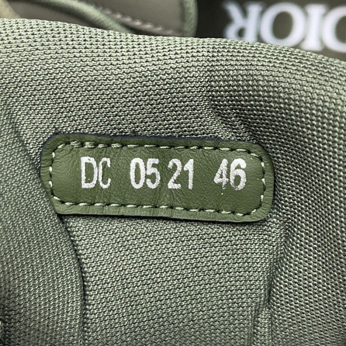 D*or b30 sneaker