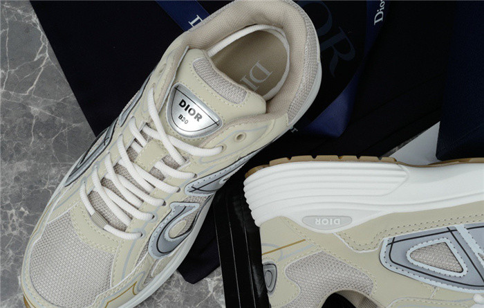 D*or b30 sneaker