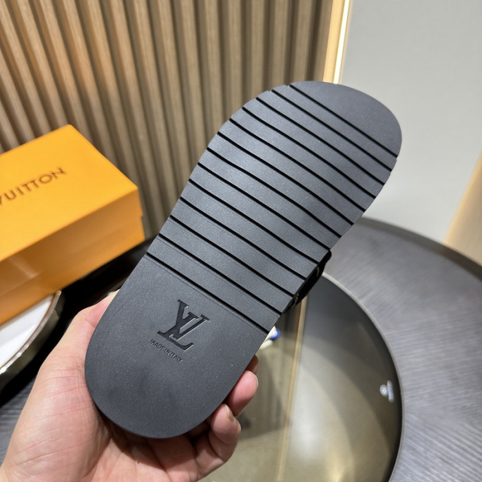 LV SANDALS