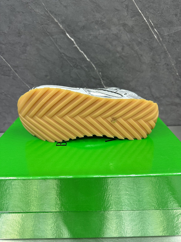 B0tte*a ve*ne*ta sneaker