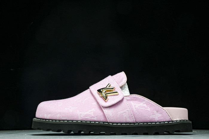 LV SANDALS