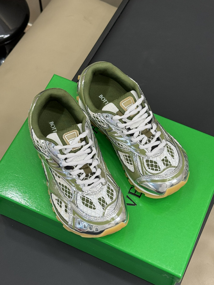 B0tte*a ve*ne*ta sneaker