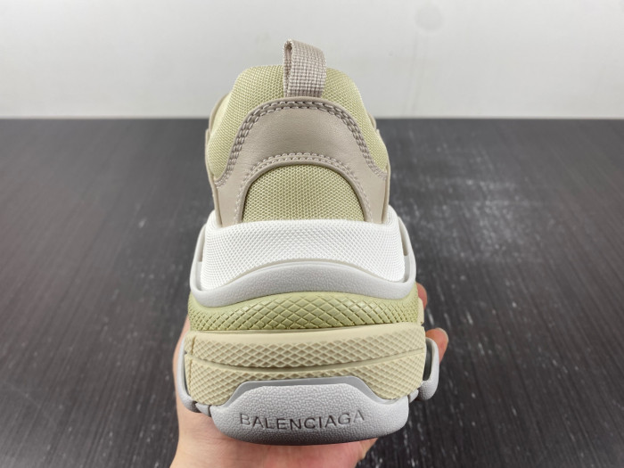 blcg sneaker triple.s.gomma gray-light green 524039 w2fw4 9790