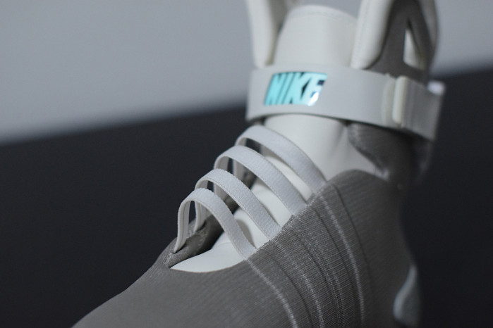 nike mag